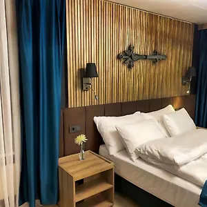 ** Hotel Nani Suisse