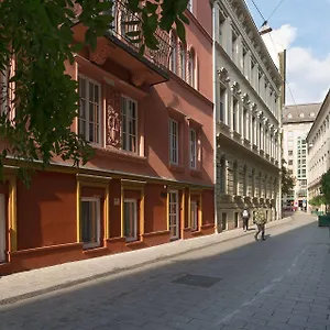 bastion-hotel-budapest.inbudapesthotels.com/